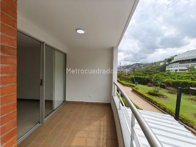 Apartamento de 3 alcobas en venta en Cristales, Cali, 112 m² · foto 9 de 9