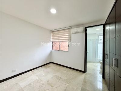 Apartamento de 3 alcobas en venta en Cristales, Cali, 199 m² · foto 15 de 20