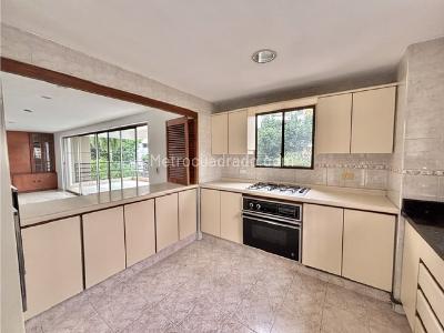 Apartamento de 4 alcobas en venta en Santa Teresita, Cali, 180 m² · foto 5 de 20