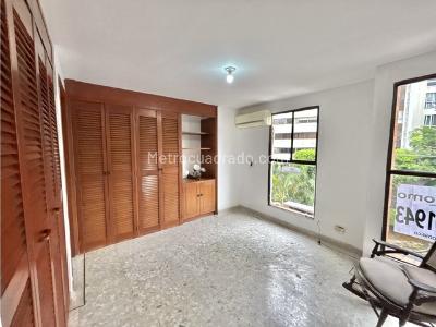 Apartamento de 4 alcobas en venta en Santa Teresita, Cali, 180 m² · foto 11 de 20