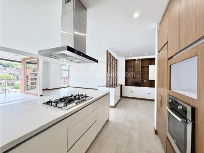 Apartamento de 2 alcobas en venta en Santa Teresita, Cali, 250 m² · foto 5 de 19