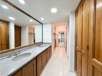 Apartamento de 3 alcobas en venta en La Arboleda, Cali, 220 m² · foto 10 de 20