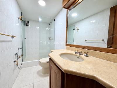 Apartamento de 3 alcobas en venta en La Arboleda, Cali, 220 m² · foto 8 de 20