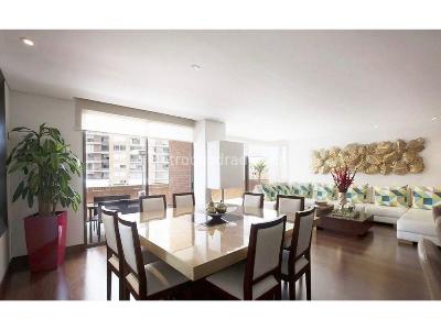 Apartamento de 4 alcobas en venta en Colina Norte, Bogotá, 270 m² · foto 2 de 14