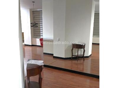 Apartamento de 3 alcobas en venta en Ciudad Salitre, Bogotá, 145 m² · foto 2 de 19