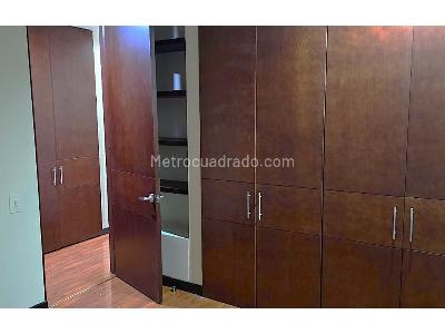 Apartamento de 3 alcobas en venta en Ciudad Salitre, Bogotá, 145 m² · foto 12 de 19