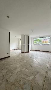 Apartamento de 3 alcobas en venta en Ciudad Jardin, Cali, 122 m² · foto 2 de 10