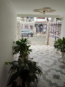 Casa de 4 alcobas en venta en Madroñal, Cali, 90 m² · foto 2 de 19