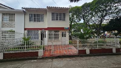 Casa de 4 alcobas en venta en Alamos, Cali, 138 m² · foto 2 de 18