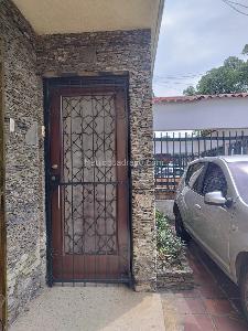 Casa en venta en El Cedro, Cali · foto 2 de 14