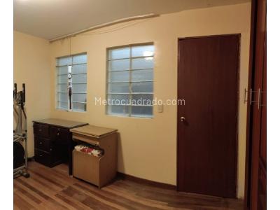 Casa de 5 alcobas en venta en El Guadual, Bogotá, 372 m² · foto 4 de 20