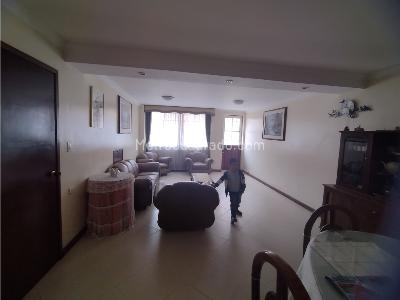Casa de 5 alcobas en venta en El Guadual, Bogotá, 372 m² · foto 13 de 20