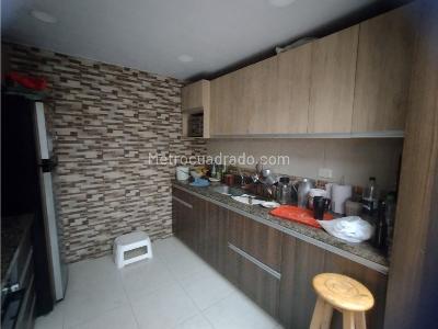 Casa de 5 alcobas en venta en El Guadual, Bogotá, 372 m² · foto 17 de 20