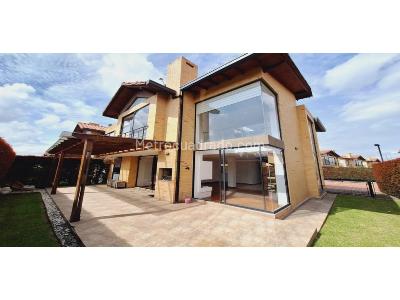 Casa de 3 alcobas en venta en Vereda Calahorca, Cajicá, 159 m² · foto 2 de 20