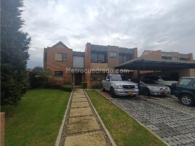 Casa de 3 alcobas en venta en Fontanar, Cajicá, 250 m² · foto 4 de 20