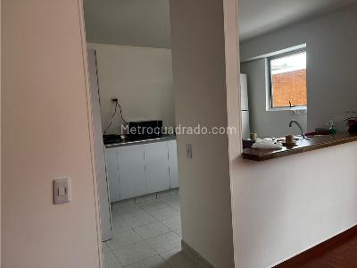 Apartamento de 2 alcobas en venta en Chico Lago, Bogotá, 69 m² · foto 12 de 20
