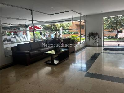 Apartamento de 2 alcobas en venta en Chico Lago, Bogotá, 69 m² · foto 16 de 20