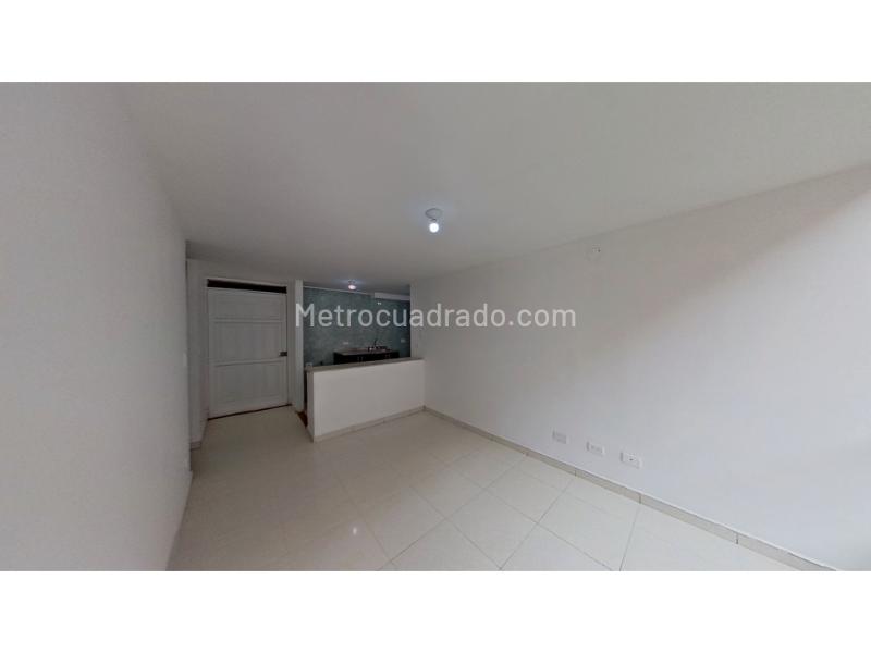 Piso – Soacha, Ciudad Verde, Comuna La Despensa - Más