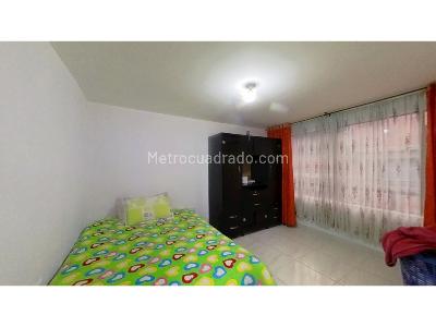 Casa de 5 alcobas en venta en Rincon De Galicia, Bogotá, 237 m² · foto 17 de 20