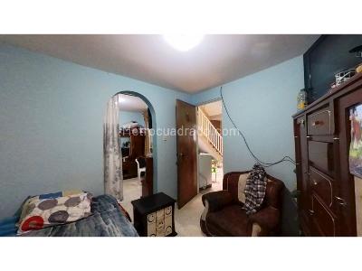 Casa de 5 alcobas en venta en Patio Bonito, Bogotá, 160 m² · foto 18 de 20