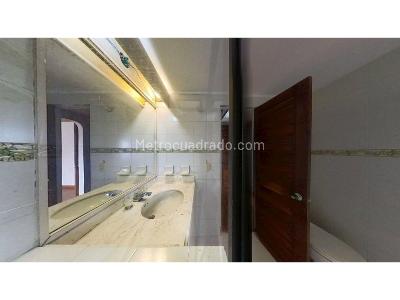 Apartamento de 2 alcobas en venta en Pardo Rubio, Bogotá, 76 m² · foto 10 de 20