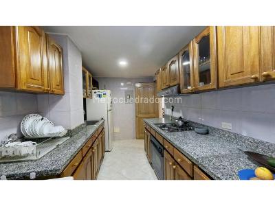 Apartamento de 2 alcobas en venta en Chico Lago, Bogotá, 83 m² · foto 15 de 20