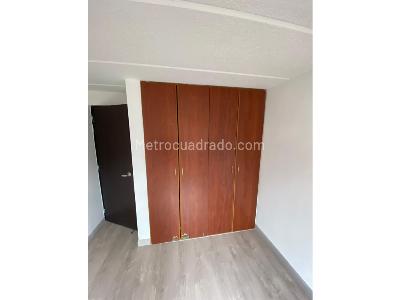 Apartamento de 2 alcobas en venta en Bolivia, Bogotá, 49 m² · foto 2 de 9