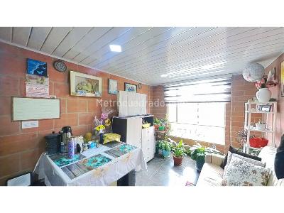 Apartamento de 3 alcobas en venta en Bosa Central, Bogotá, 49 m² · foto 2 de 19
