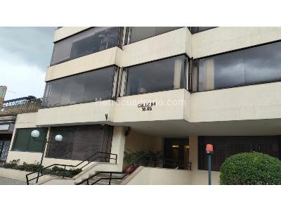 Apartamento de 2 alcobas en venta en Chico Lago, Bogotá, 88 m² · foto 17 de 18