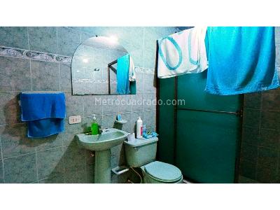 Casa de 2 alcobas en venta en Fontibon, Bogotá, 131 m² · foto 9 de 12