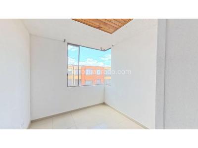 Apartamento de 3 alcobas en venta en Capellania, Bogotá, 64 m² · foto 2 de 20