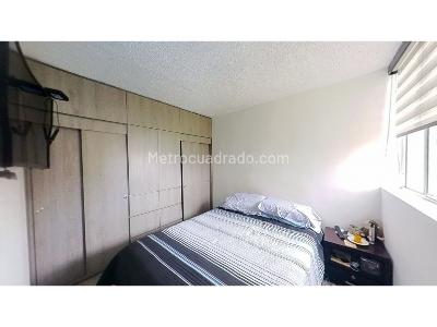 Apartamento de 2 alcobas en venta en Castilla, Bogotá, 39 m² · foto 4 de 19