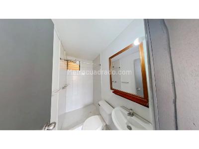 Apartamento de 3 alcobas en venta en Calandaima, Bogotá, 48 m² · foto 13 de 20