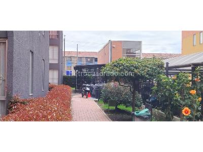 Apartamento de 3 alcobas en venta en Calandaima, Bogotá, 48 m² · foto 16 de 20