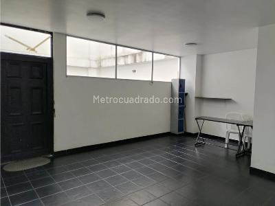 Apartamento de 1 alcoba en venta en Galerias, Bogotá, 28 m² · foto 11 de 15