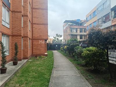 Apartamento de 3 alcobas en venta en Engativa, Bogotá, 41 m² · foto 14 de 17