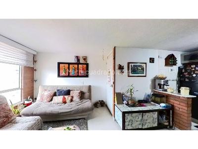 Apartamento de 3 alcobas en venta en Engativa, Bogotá, 41 m² · foto 3 de 17