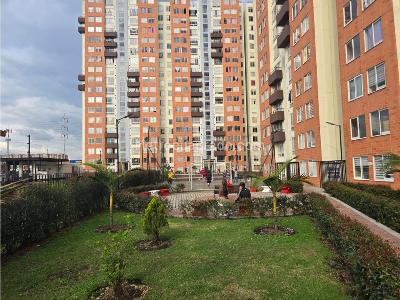 Apartamento de 3 alcobas en venta en Zona Franca, Bogotá, 48 m² · foto 9 de 16