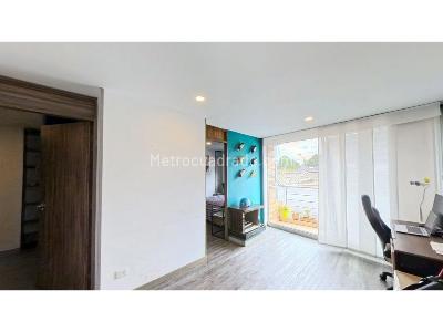 Apartamento de 2 alcobas en venta en Los Cedros, Bogotá, 43 m² · foto 2 de 20