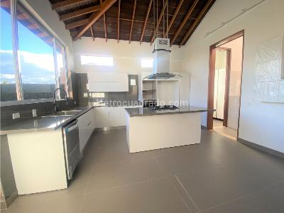 Casa de 4 alcobas en venta en Cajica Variante Zipaquira, Cajicá, 352 m² · foto 6 de 20