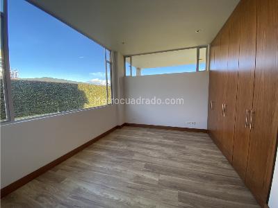 Casa de 4 alcobas en venta en Cajica Variante Zipaquira, Cajicá, 352 m² · foto 10 de 20