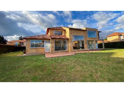 Casa de 4 alcobas en venta en Cajica Variante Zipaquira, Cajicá, 352 m² · foto 16 de 20