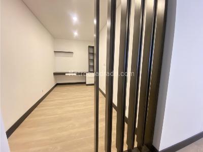 Apartamento de 2 alcobas en venta en Bella Suiza, Bogotá, 85 m² · foto 5 de 15