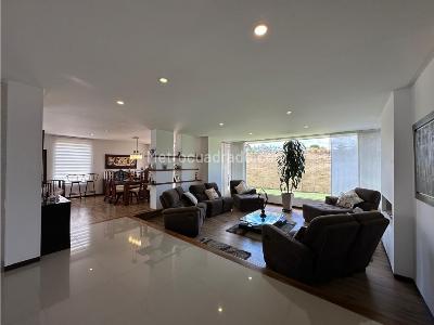 Casa de 4 alcobas en venta en Vereda La Balsa Chia, Chía, 297 m² · foto 2 de 20
