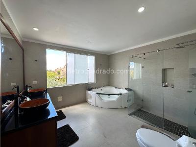 Casa de 4 alcobas en venta en Vereda La Balsa Chia, Chía, 297 m² · foto 11 de 20