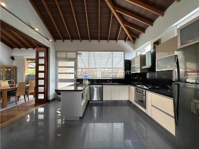 $2.100.000.000 en Condominio Campestre Caminos De Chunugua