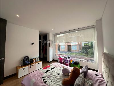 Casa de 3 alcobas en venta en Cajica Bosque Residencial Alcaparro, Cajicá, 209 m² · foto 11 de 15