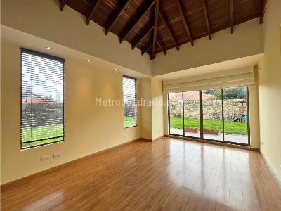 Casa de 5 alcobas en arriendo en Vereda Calahorra Cajica, Cajicá, 457 m² · foto 7 de 18