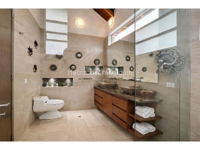 Casa de 5 alcobas en arriendo en Condominio Campestre Caminos De Chunugua C, Cajicá, 400 m² · foto 11 de 20