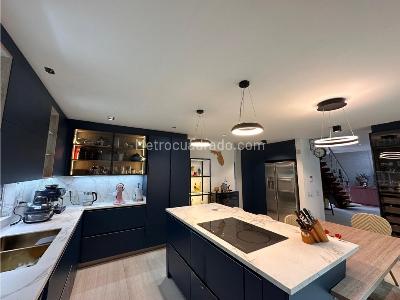 Casa de 4 alcobas en venta en Cajica Variante Zipaquira, Cajicá, 232 m² · foto 6 de 19